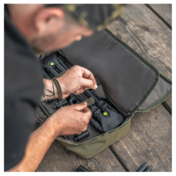 Avid Carp Revolve Super Low Pod Ständer für 2 oder 3 Ruten